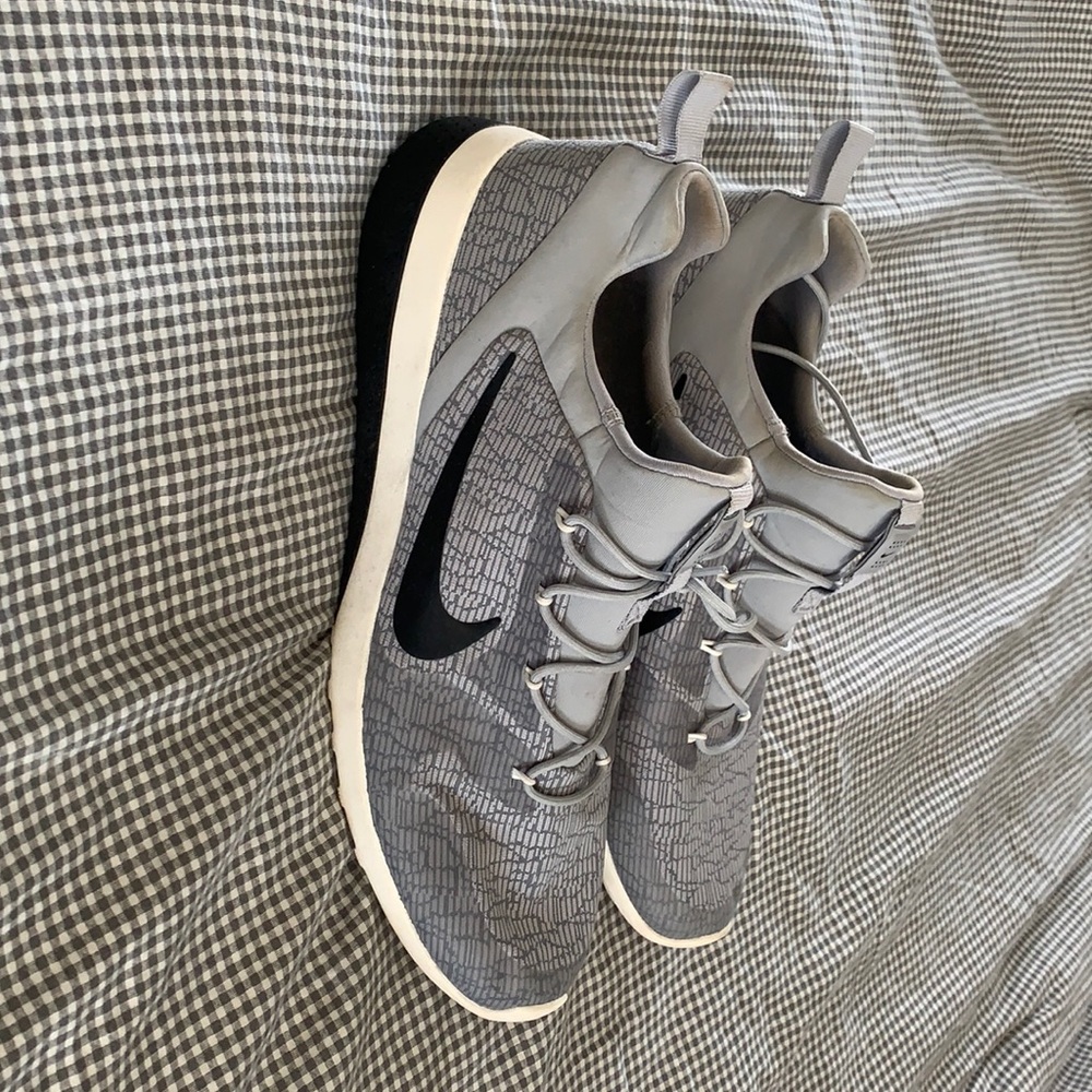 Nike shoes size 13